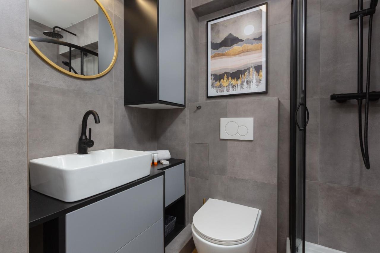 City Center Apartment Near The Vistula By Noclegi Renters Varšava Exteriér fotografie