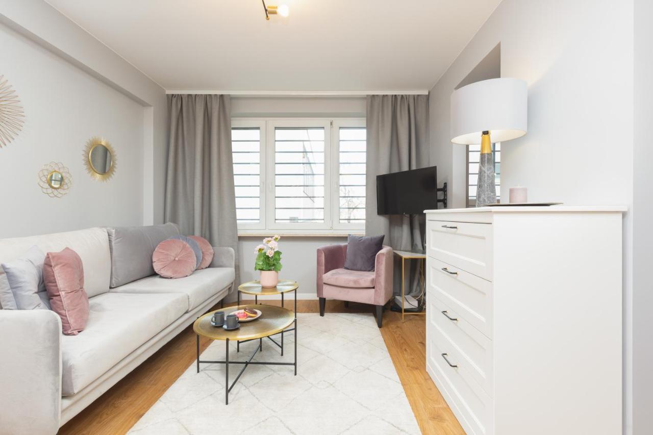 City Center Apartment Near The Vistula By Noclegi Renters Varšava Exteriér fotografie